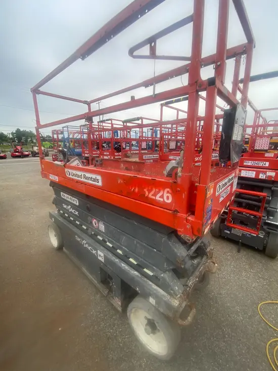 2017 Skyjack SJIII3226 Scissor Lift