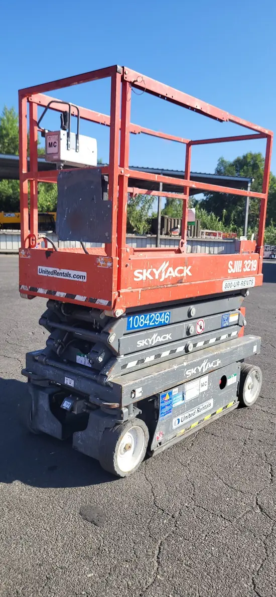 2018 Skyjack SJIII3219 Scissor Lift