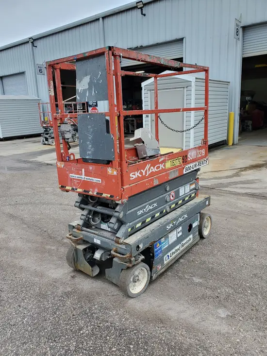 2016 Skyjack SJIII3219 Scissor Lift