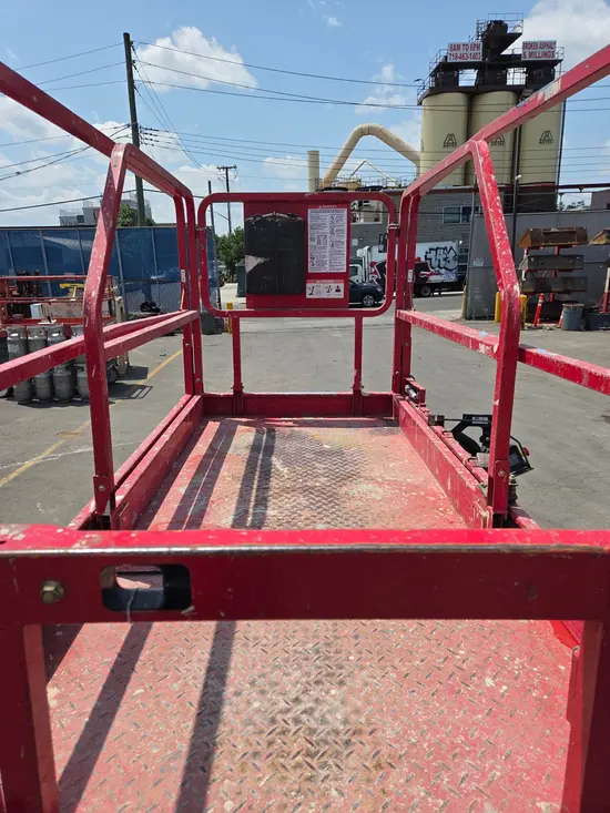 2018 MEC 4046SE Scissor Lift