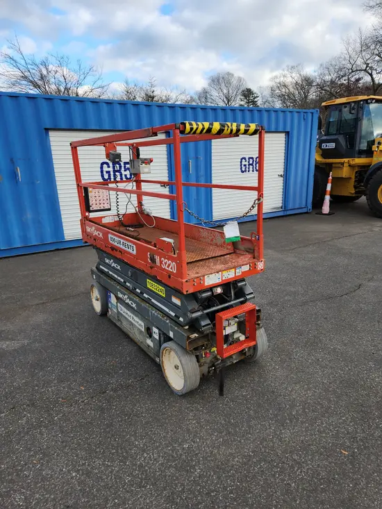 2018 Skyjack SJIII3220 Scissor Lift