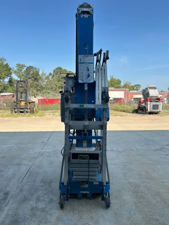 2018 Genie AWP-40SDC Pusharound Lift