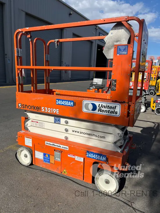 2019 Snorkel S3219E Scissor Lift