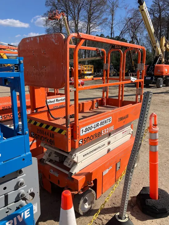 2019 Snorkel S3219E Scissor Lift