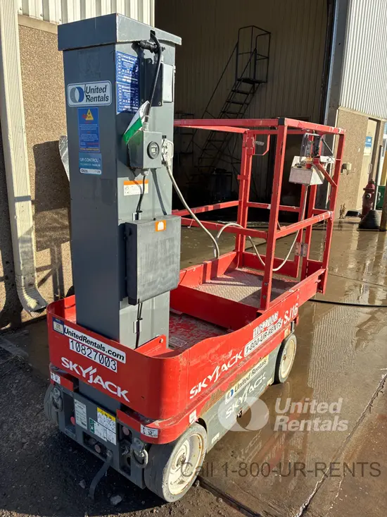 2018 Skyjack SJ16 Self-Propelled One-Person Lift