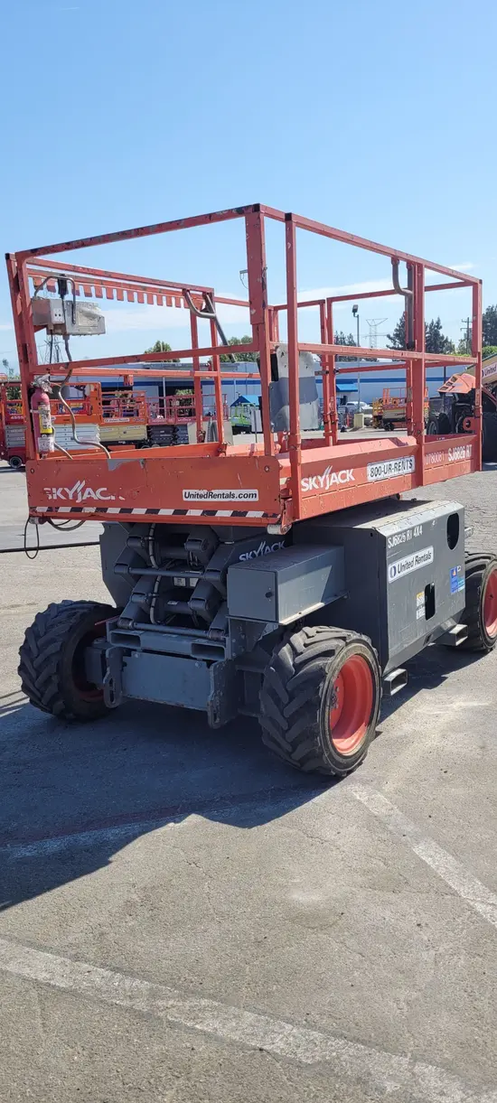 2018 Skyjack SJ6826RT Rough Terrain Scissor Lift