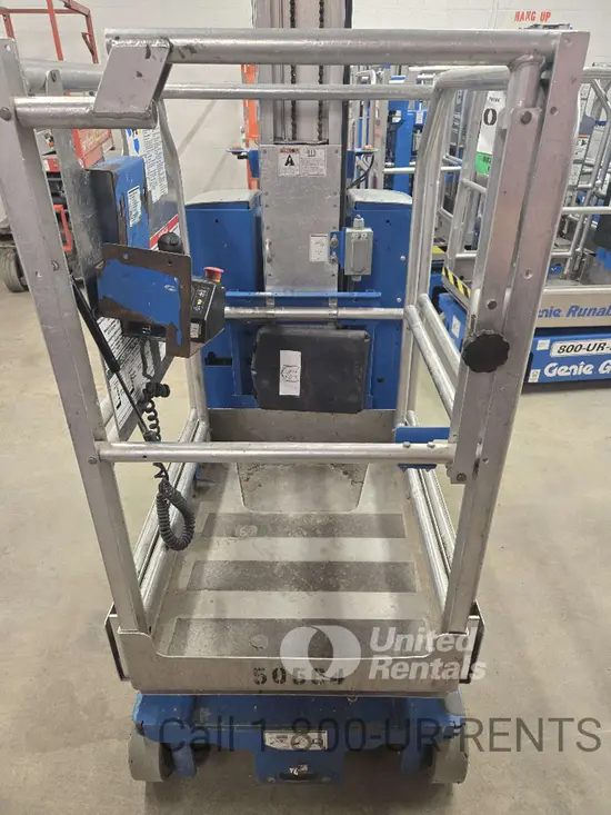 2017 Genie GR-20 Self-Propelled One-Person Lift