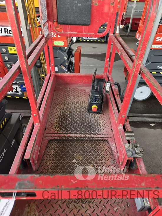 2020 MEC MICRO 19 Scissor Lift