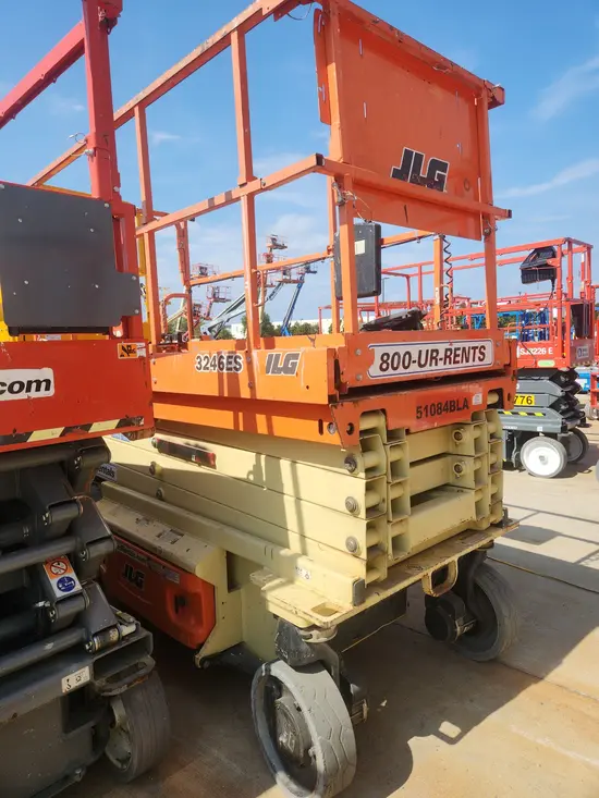 2017 JLG 3246ES Scissor Lift