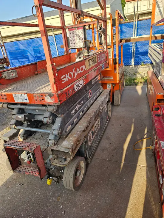 2016 Skyjack SJIII3219 Scissor Lift