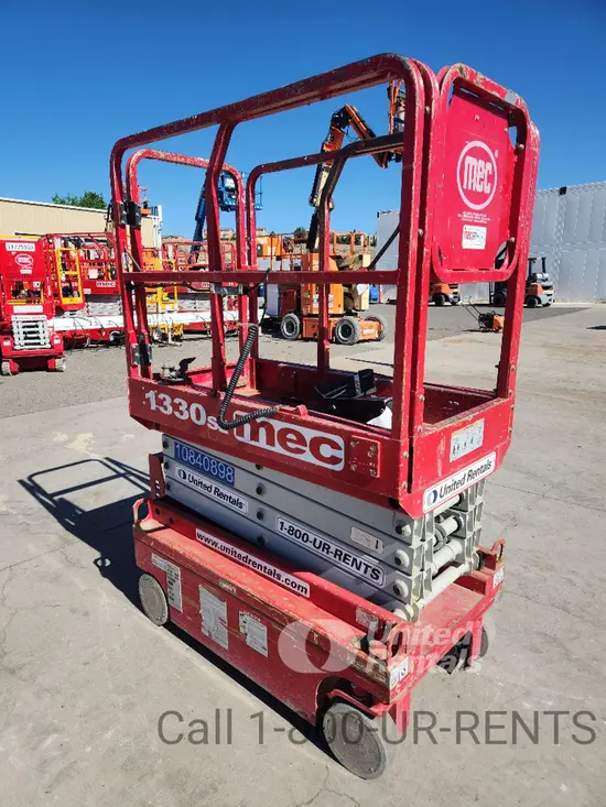 2018 MEC 1330SE Scissor Lift