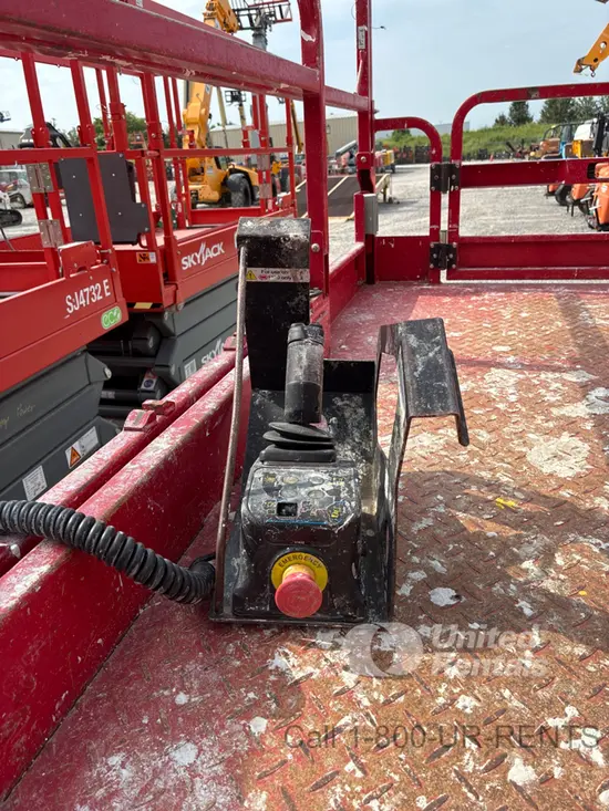 2018 MEC 3346SE Scissor Lift