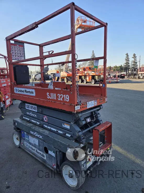2018 Skyjack SJIII3219 Scissor Lift
