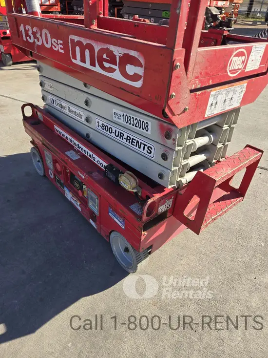 2018 MEC 1330SE Scissor Lift