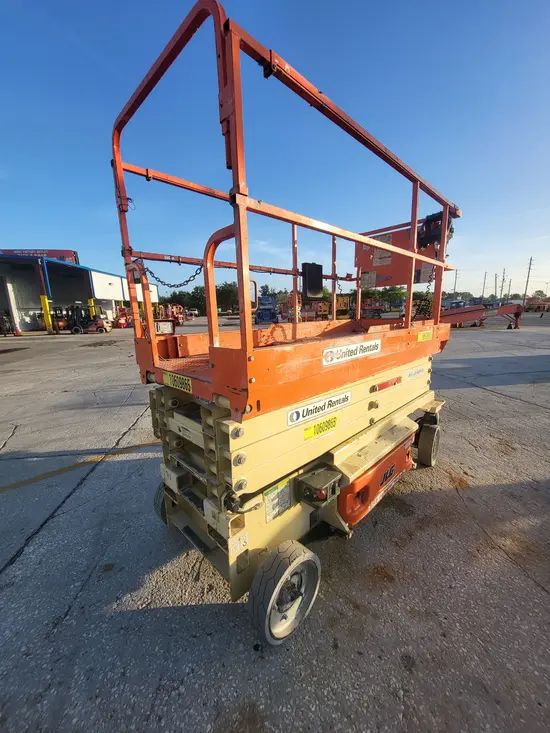 2017 JLG 3246ES Scissor Lift