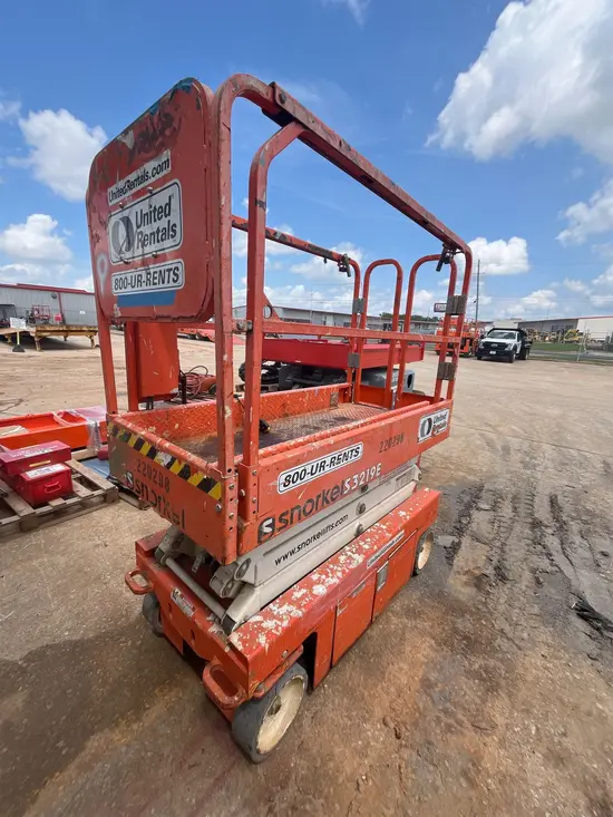 2019 Snorkel S3219E Scissor Lift