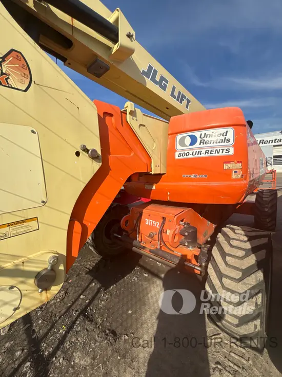 2016 JLG 800AJ Articulating Boom Lift
