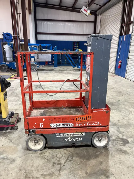 2017 Skyjack SJ16 Self-Propelled One-Person Lift