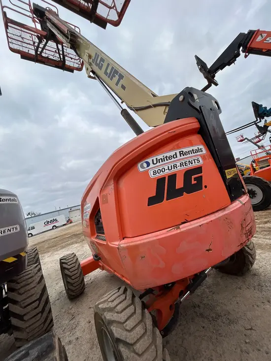 2016 JLG 400S Boom Lift