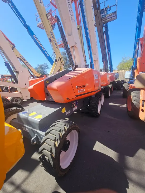 2017 Snorkel 660SJ Boom Lift