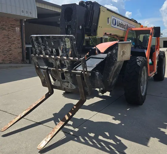 2018 JLG 1055 Forklift