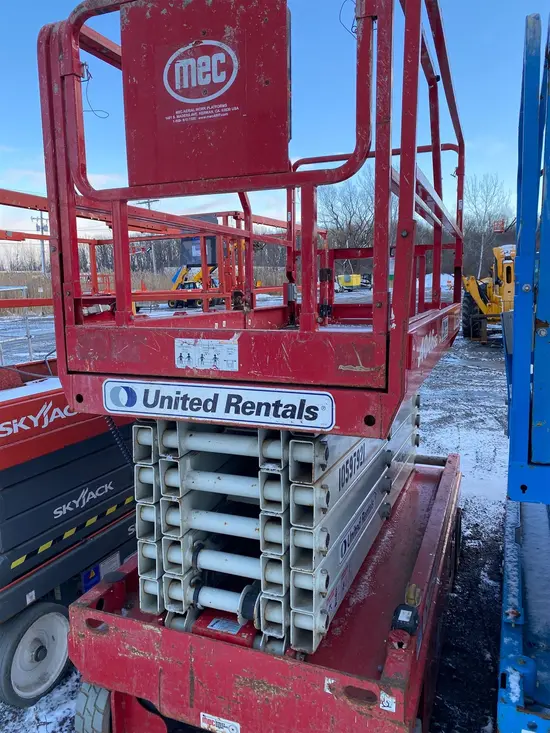 2017 MEC 4046SE Scissor Lift