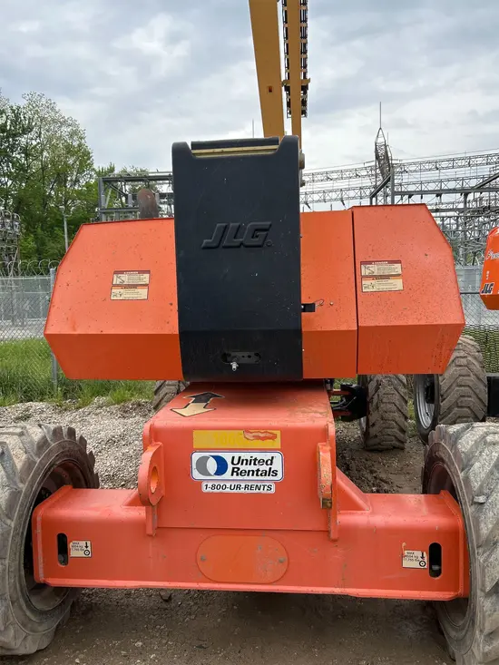 2017 JLG 800AJ Articulating Boom Lift