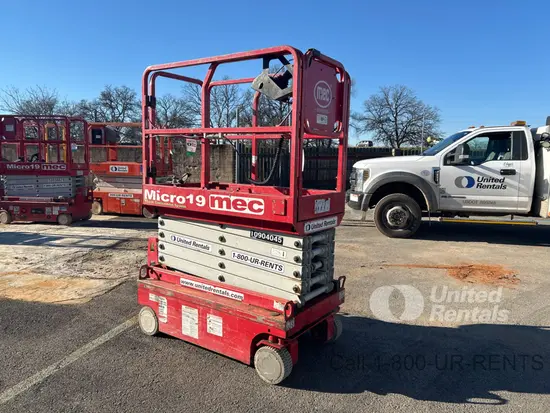 2019 MEC MICRO 19 Scissor Lift