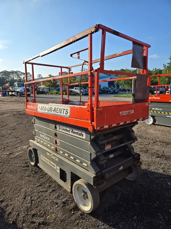 2016 Skyjack SJIII4632 Scissor Lift