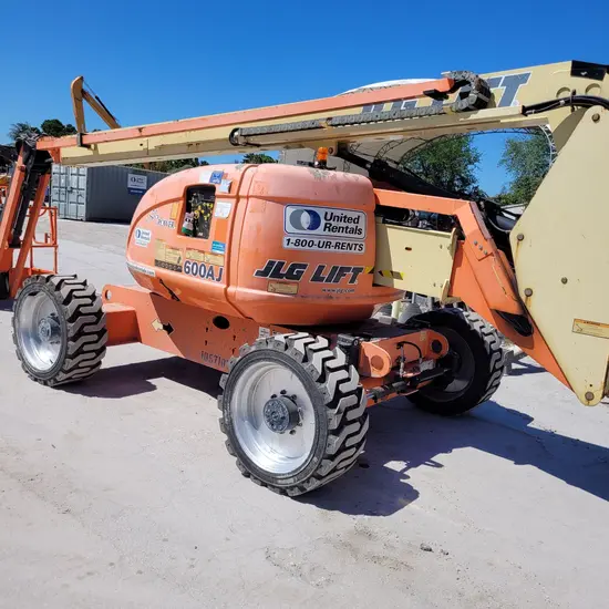 2017 JLG 600AJ Articulating Boom Lift