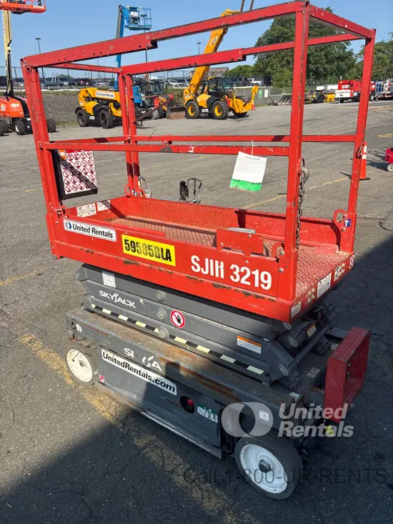 2018 Skyjack SJIII3219 Scissor Lift