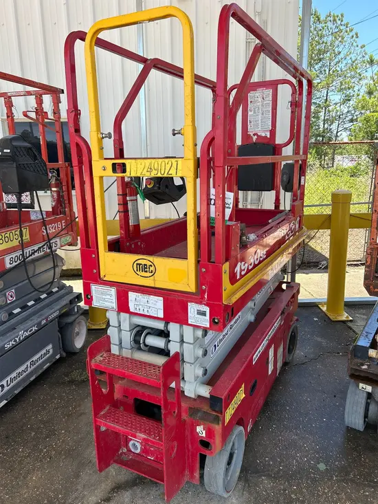 2021 MEC 1930SE Scissor Lift