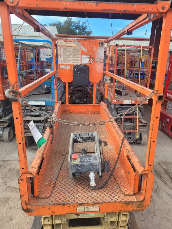 2017 JLG 1932R Scissor Lift