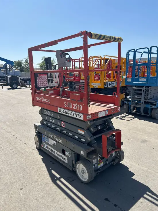 2018 Skyjack SJIII3219 Scissor Lift