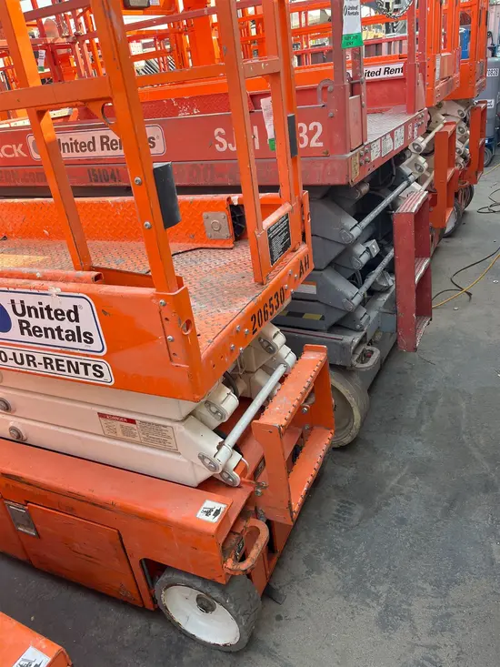 2018 Snorkel S3219E Scissor Lift