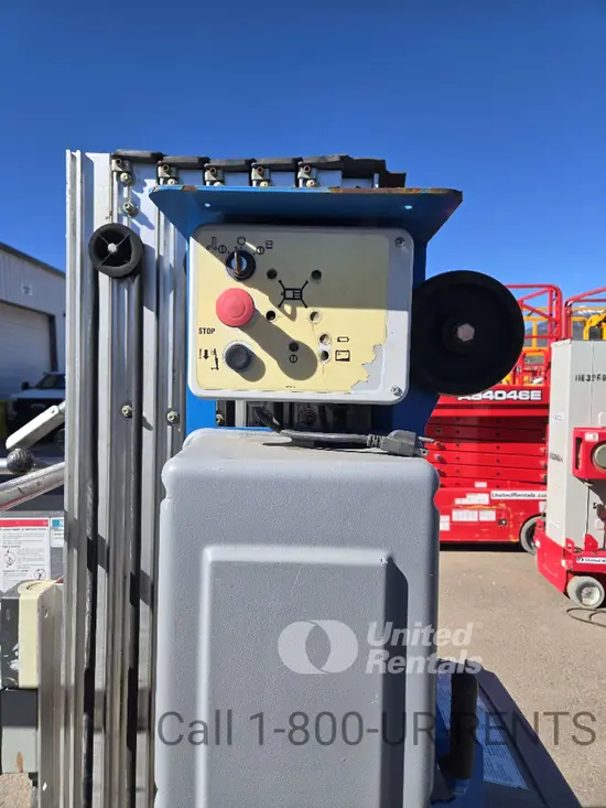 2018 Genie AWP-30SDC Pusharound Lift
