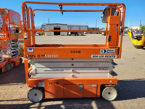 2020 Snorkel S3226E Scissor Lift