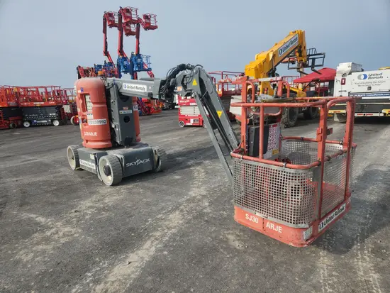 2018 Skyjack SJ30ARJE Articulating Boom Lift