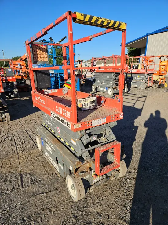2016 Skyjack SJIII3219 Scissor Lift