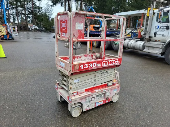 2019 MEC 1330SE Scissor Lift