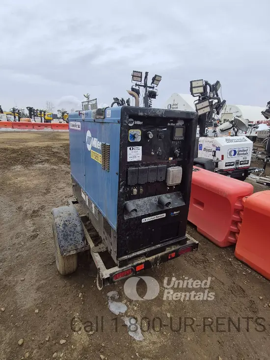 2021 Miller Welders Big Blue 500 Welder