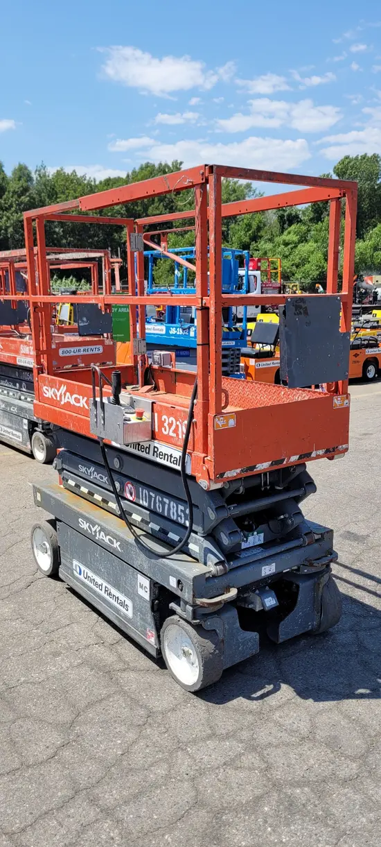 2018 Skyjack SJIII3219 Scissor Lift
