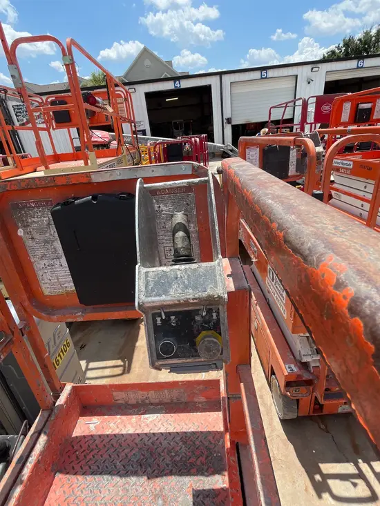 2018 Snorkel S3219E Scissor Lift