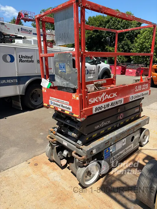 2016 Skyjack SJIII3219 Scissor Lift