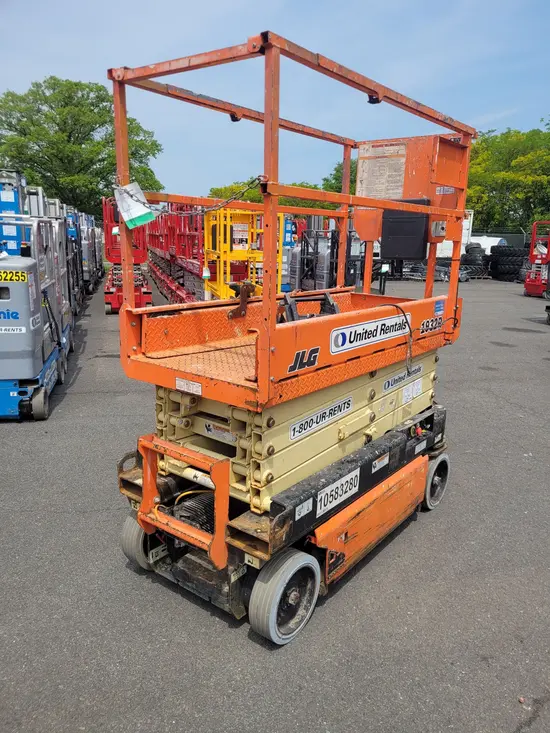 2017 JLG 1932R Scissor Lift