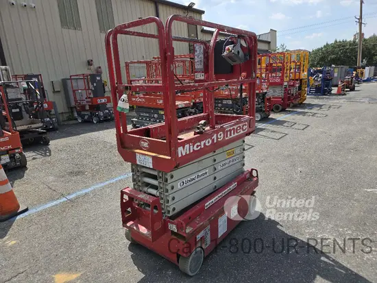 2018 MEC MICRO 19 Scissor Lift