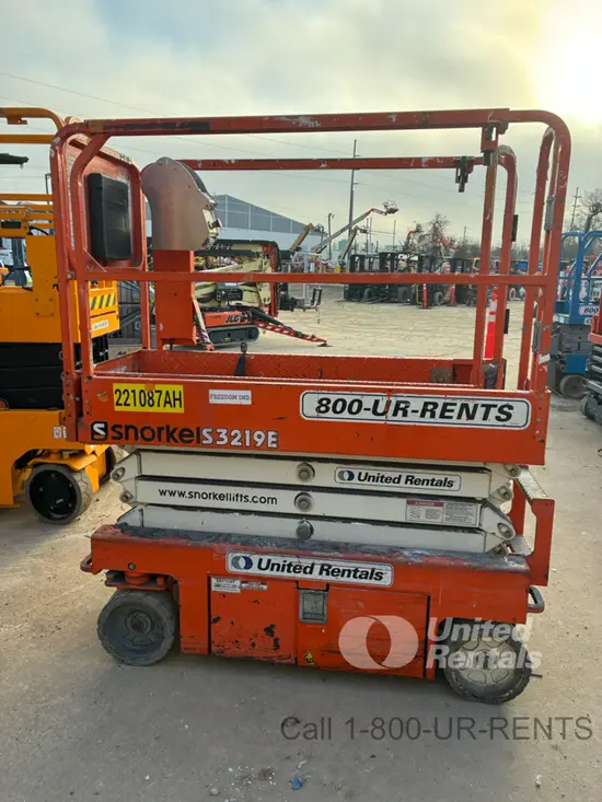 2019 Snorkel S3219E Scissor Lift