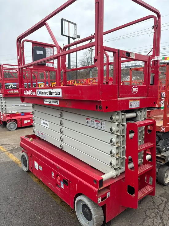 2018 MEC 4046SE Scissor Lift