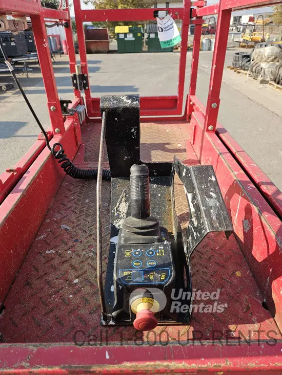 2018 MEC MICRO 19 Scissor Lift