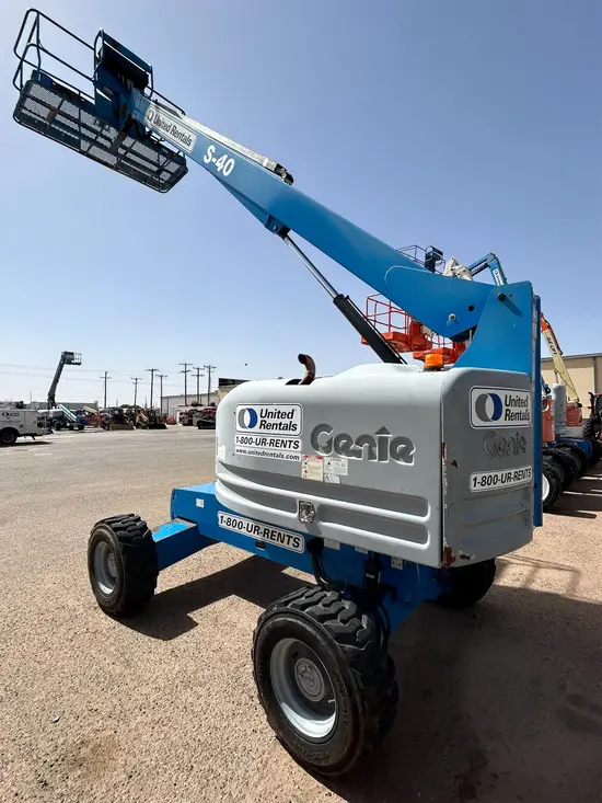 2015 Genie S-40 Boom Lift